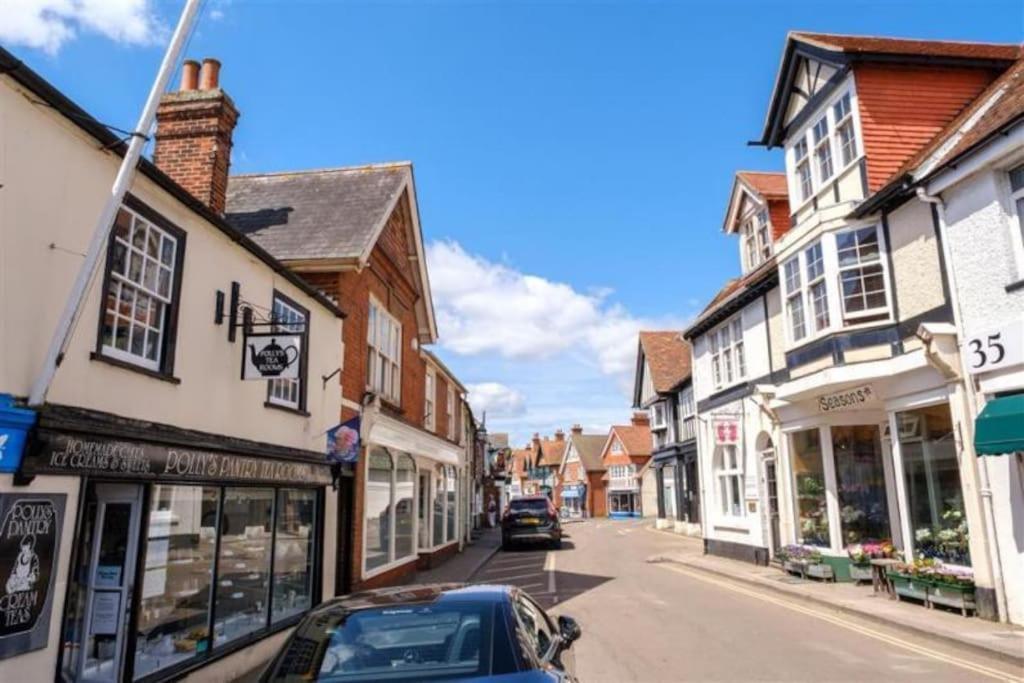 May Cottage - Heart Of Vibrant Village & 10 Mins Walk To Beach Milford on Sea Buitenkant foto